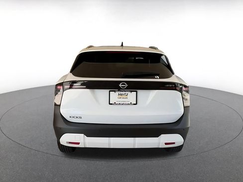Used 2026 Nissan Kicks SV w/ Cold Weather Package FWD image 12