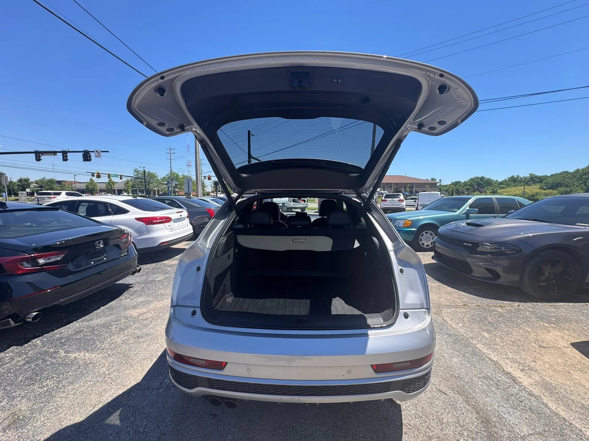 Used 2018 Audi Q3 2.0T Premium AWD/4WD image 32