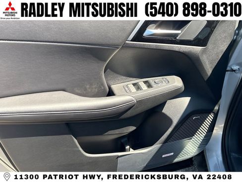 New 2026 Mitsubishi Outlander SE AWD/4WD image 5