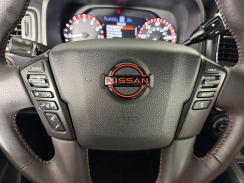 Used 2024 Nissan Titan PRO-4X w/ Pro-4x Convenience Package AWD/4WD image 20