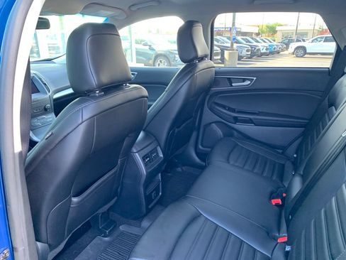 Used 2020 Ford Edge SEL w/ Cold Weather Package AWD/4WD image 9