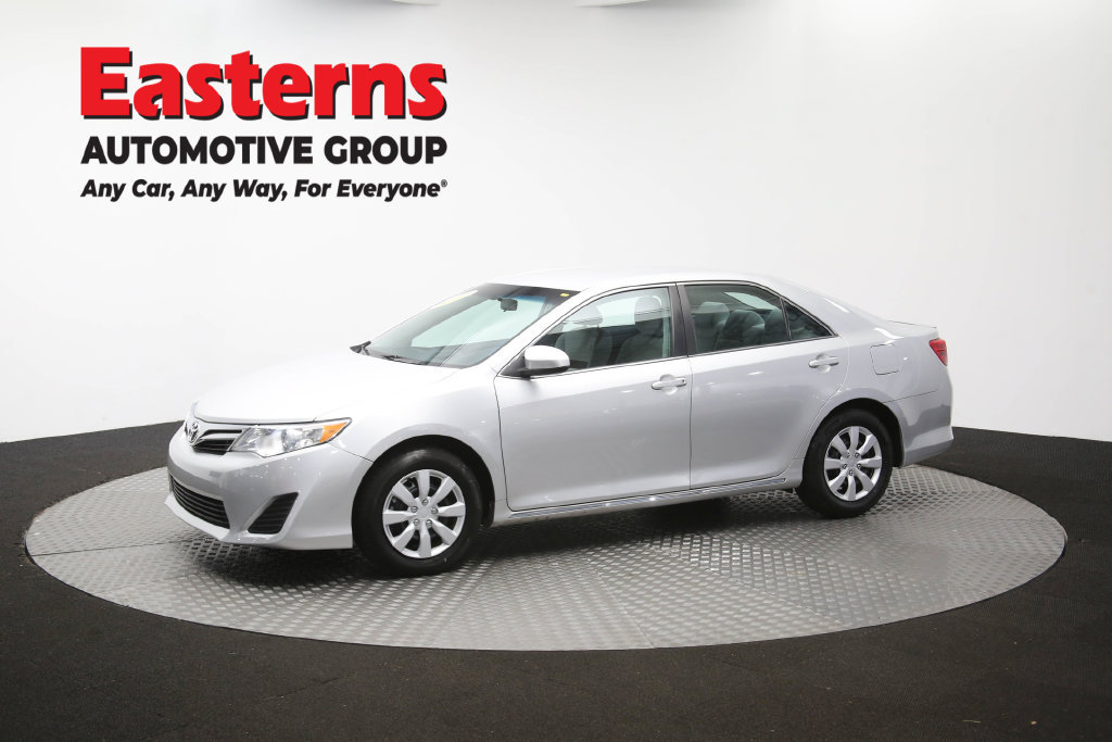 Used 2014 Toyota Camry LE FWD image 58