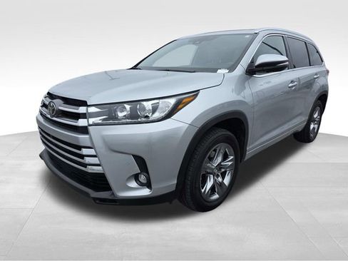 Used 2019 Toyota Highlander Limited Platinum image 5