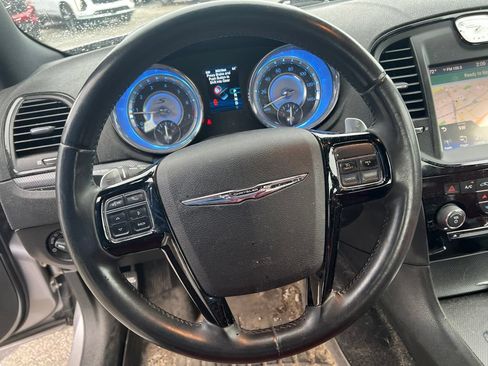 Used 2013 Chrysler 300 S RWD image 6