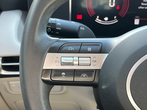 Used 2025 Hyundai Tucson SEL FWD image 25