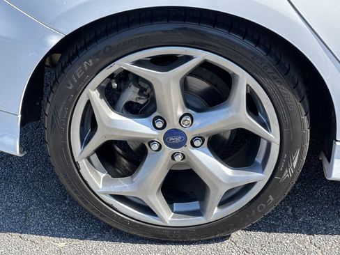 Used 2017 Ford Focus ST image 17