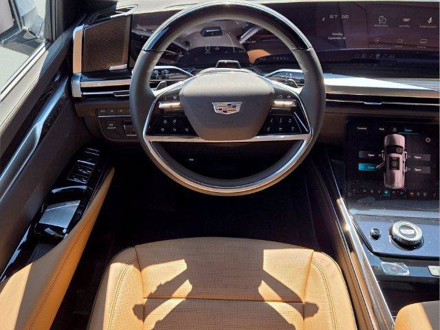 New 2026 Cadillac Escalade Luxury w/ Touring Package AWD/4WD image 18