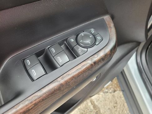 Used 2023 GMC Acadia Denali w/ Denali Ultimate Package FWD image 19