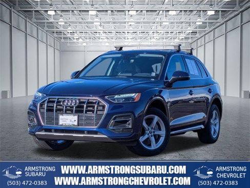 Used 2023 Audi Q5 2.0T Premium w/ Convenience Package image 1