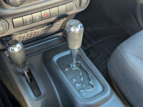 Used 2017 Jeep Wrangler Unlimited Sport w/ Connectivity Group image 28