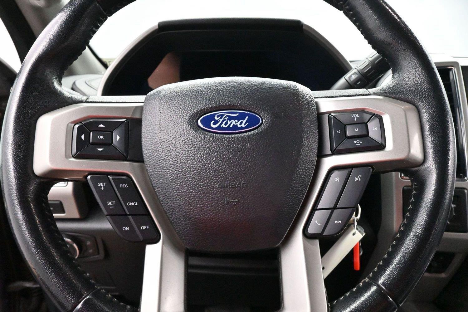 Used 2021 Ford F250 Lariat w/ Lariat Value Package AWD/4WD image 17