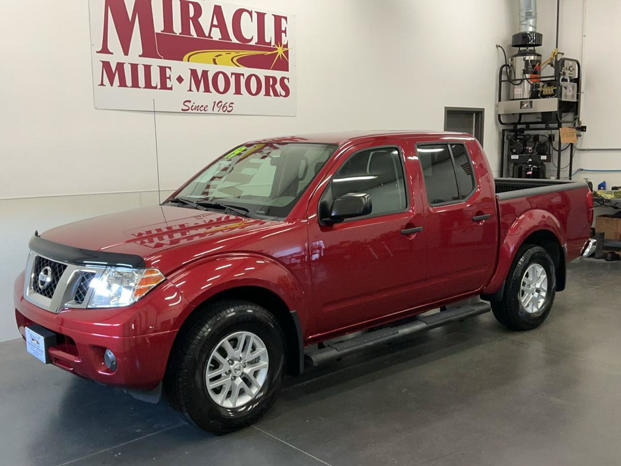 Used 2019 Nissan Frontier SV AWD/4WD image 3