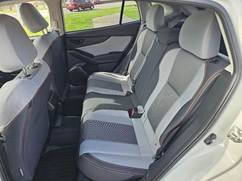 Used 2021 Subaru Crosstrek 2.0i Premium w/ Moonroof Package image 18