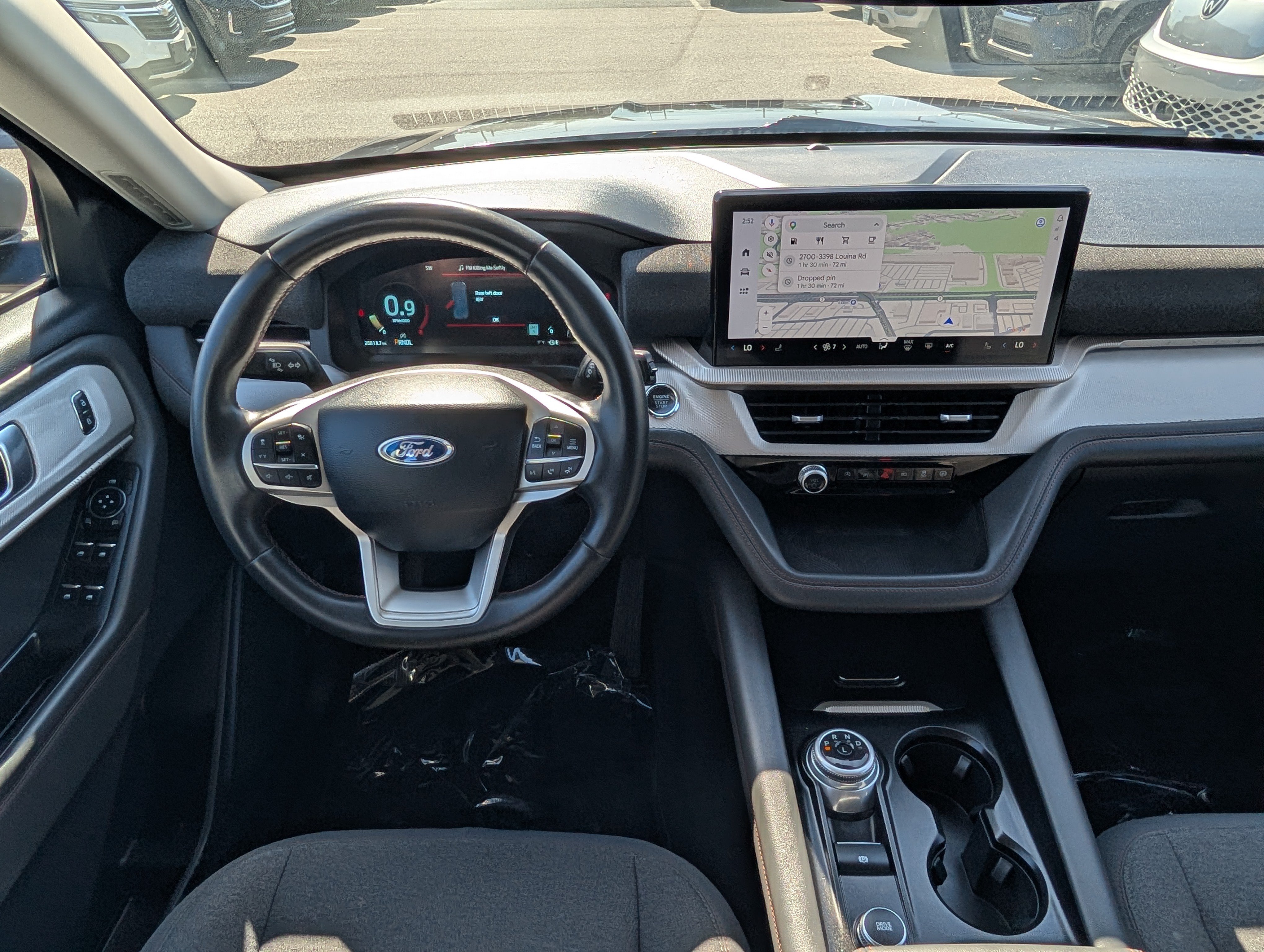 Used 2025 Ford Explorer Active AWD/4WD image 18