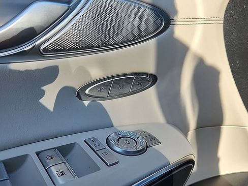 Certified 2026 Genesis GV70 2.5T Select AWD/4WD image 8