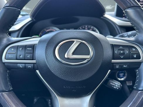 Used 2022 Lexus RX 450h AWD w/ Luxury Package image 10