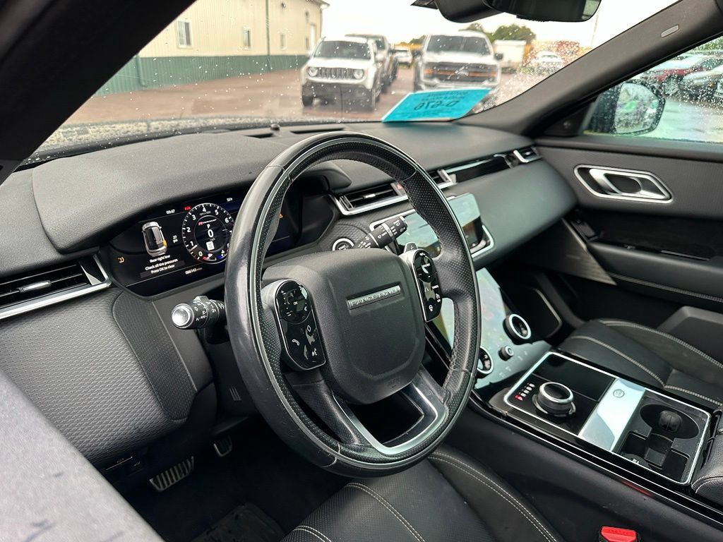 Used 2018 Land Rover Range Rover Velar R-Dynamic SE AWD/4WD image 2