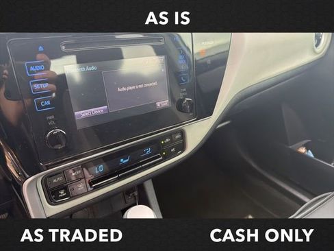 Used 2017 Toyota Corolla LE image 9