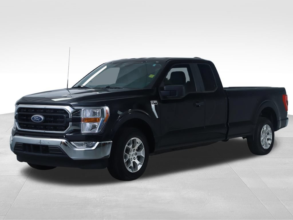 Certified 2022 Ford F150 XLT w/ Trailer Tow Package RWD image 9