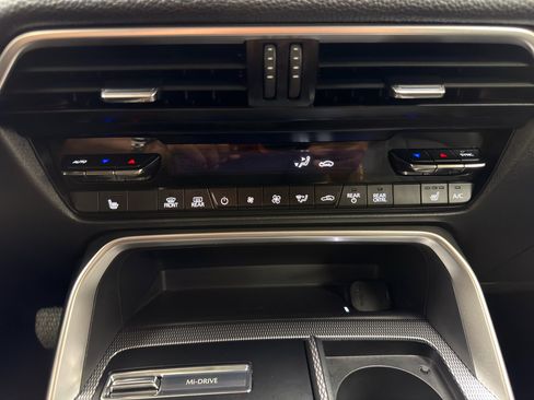 Used 2024 MAZDA CX-90 3.3 Turbo w/ Preferred Plus image 23