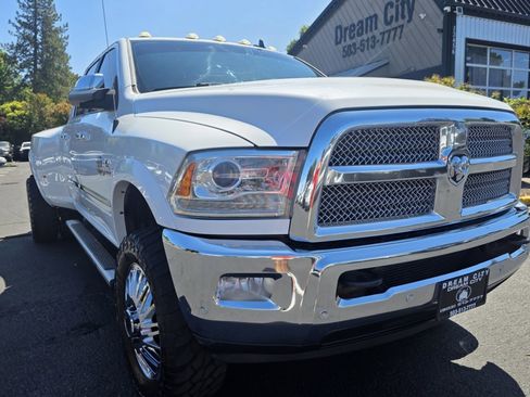 Used 2017 RAM 3500 Laramie Longhorn image 4