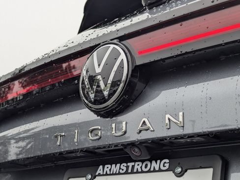 New 2026 Volkswagen Tiguan SE image 30