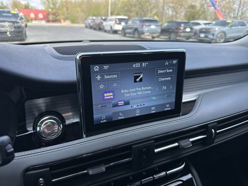 Used 2022 Lincoln Corsair Reserve w/ Equipment Group 201A image 8