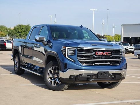 Used 2024 GMC Sierra 1500 SLT AWD/4WD image 2