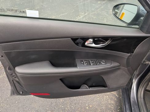 Used 2021 Kia Forte EX FWD image 16