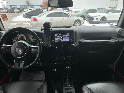 Used 2017 Jeep Wrangler Unlimited Rubicon image 21