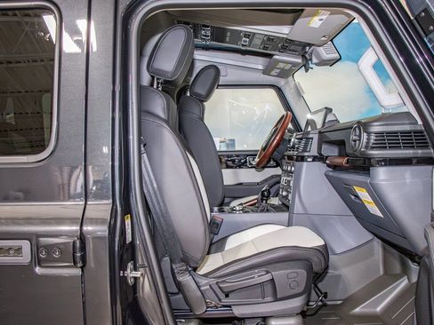 Used 2025 INEOS Grenadier AWD/4WD image 21