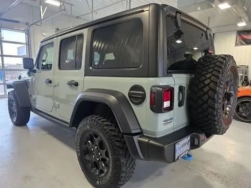 Used 2023 Jeep Wrangler Unlimited w/ Cold Weather Group image 5