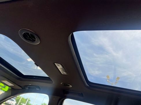 Used 2023 Chevrolet Traverse RS w/ LPO, Floor Liner Package AWD/4WD image 19