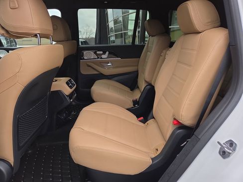 New 2026 Mercedes-Benz GLS 450 4MATIC image 14