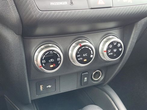 Used 2022 Mitsubishi Outlander Sport ES FWD image 16