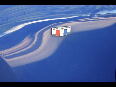 Used 2021 Chevrolet Camaro LT w/ RS Package image 42