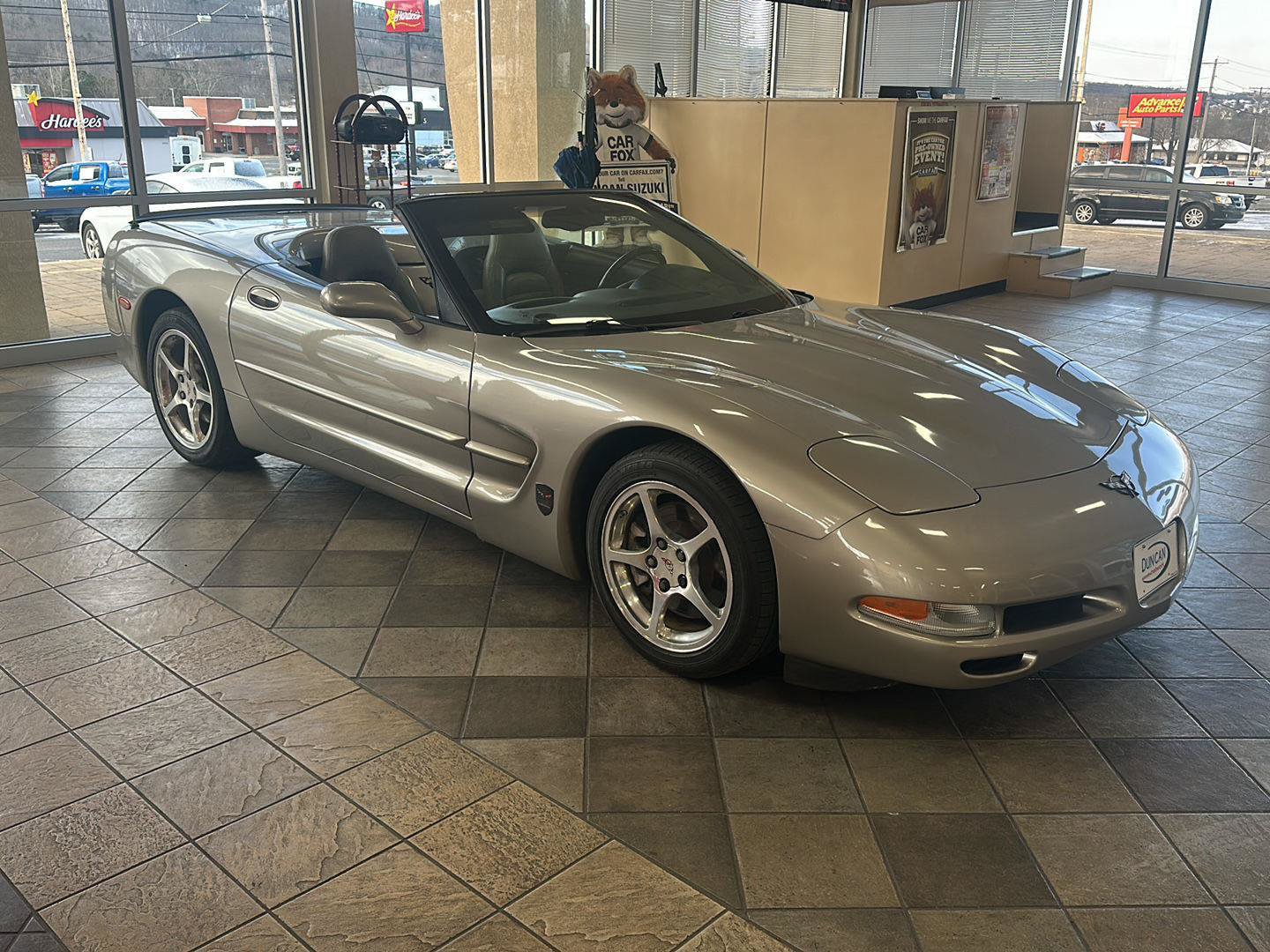 Used 2001 Chevrolet Corvette Convertible w/ Preferred Equipment Group2 RWD image 20