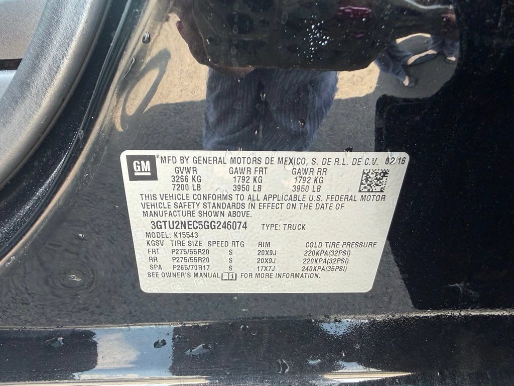 Used 2016 GMC Sierra 1500 SLT w/ All-Terrain Package AWD/4WD image 32