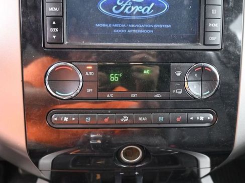 Used 2014 Ford Expedition Limited AWD/4WD image 19
