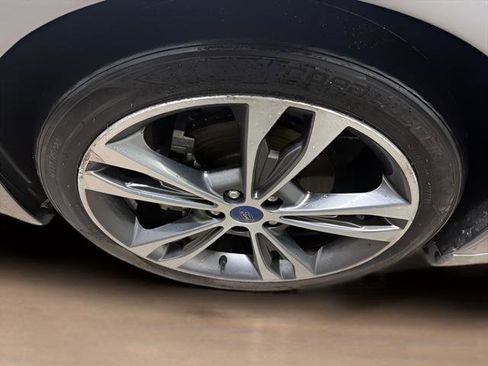 Used 2020 Ford Fusion Titanium image 10