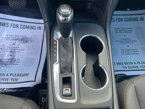 Certified 2018 Chevrolet Equinox LT image 28