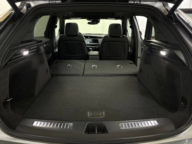 Used 2023 Cadillac XT4 Sport w/ Sun And Sound Package AWD/4WD image 14