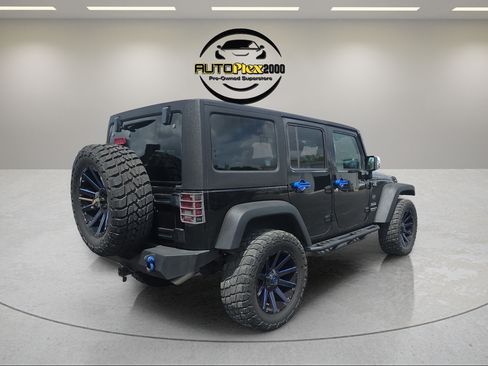 Used 2015 Jeep Wrangler Unlimited Sport w/ Quick Order Package 24S AWD/4WD image 7