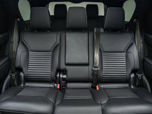 New 2026 Land Rover Discovery S AWD/4WD image 17
