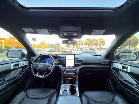 Used 2020 Ford Explorer ST w/ ST Street Pack image 2