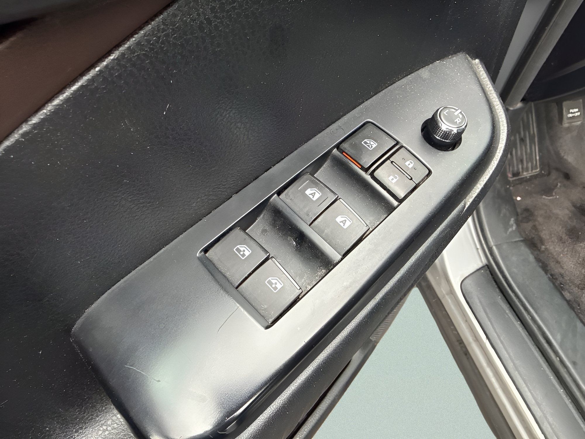 Used 2015 Toyota Highlander Plus AWD/4WD image 20