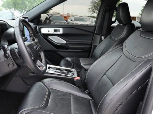 Used 2023 Ford Explorer ST w/ Equipment Group 401A AWD/4WD image 13
