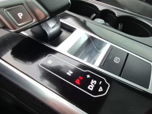 Used 2021 Audi Q7 3.0T Premium Plus AWD/4WD image 28