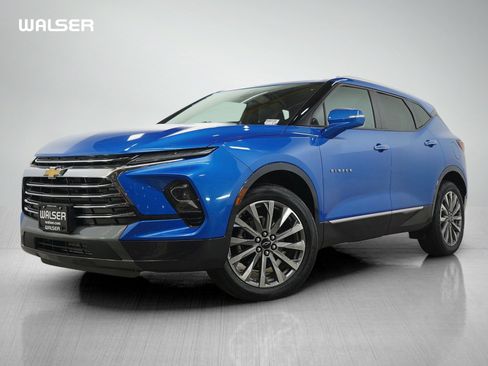 Used 2024 Chevrolet Blazer Premier AWD/4WD image 1