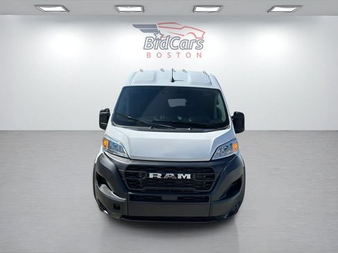 Used 2023 RAM ProMaster 2500 FWD image 2